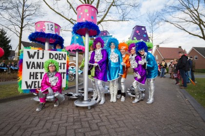 Dames van de Raad van Elf - Wij doen vanavond het licht uit