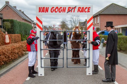 1e prijs: Vriendengroep - De Van Gogh race