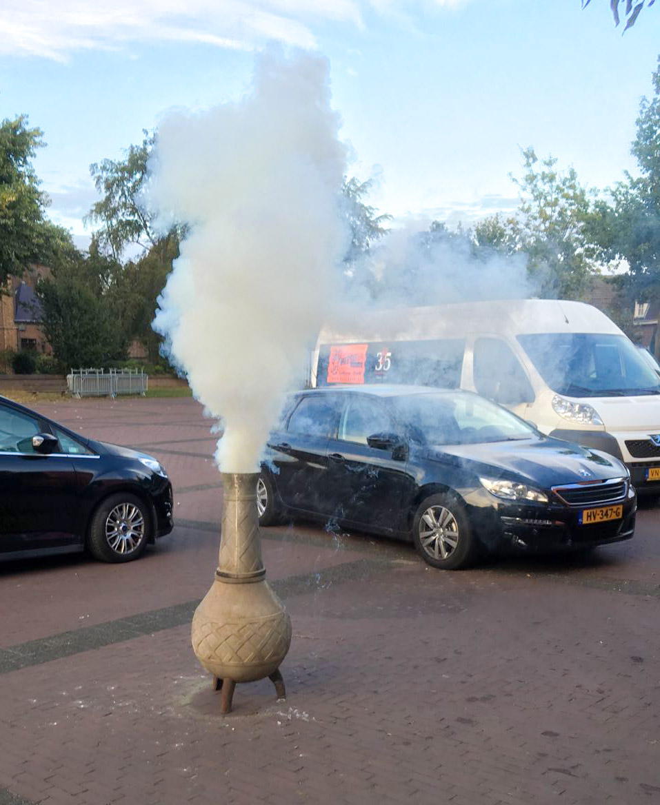 Witte rook in 't Narre-gat!
