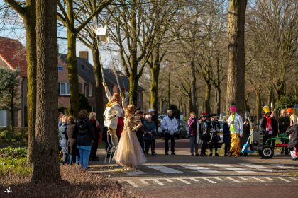 Jeannette en Ingrid - Wij hebben onze naam hoog te houden