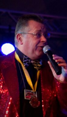 Gerrit als presentator op de Gerwense Zwamavonden.