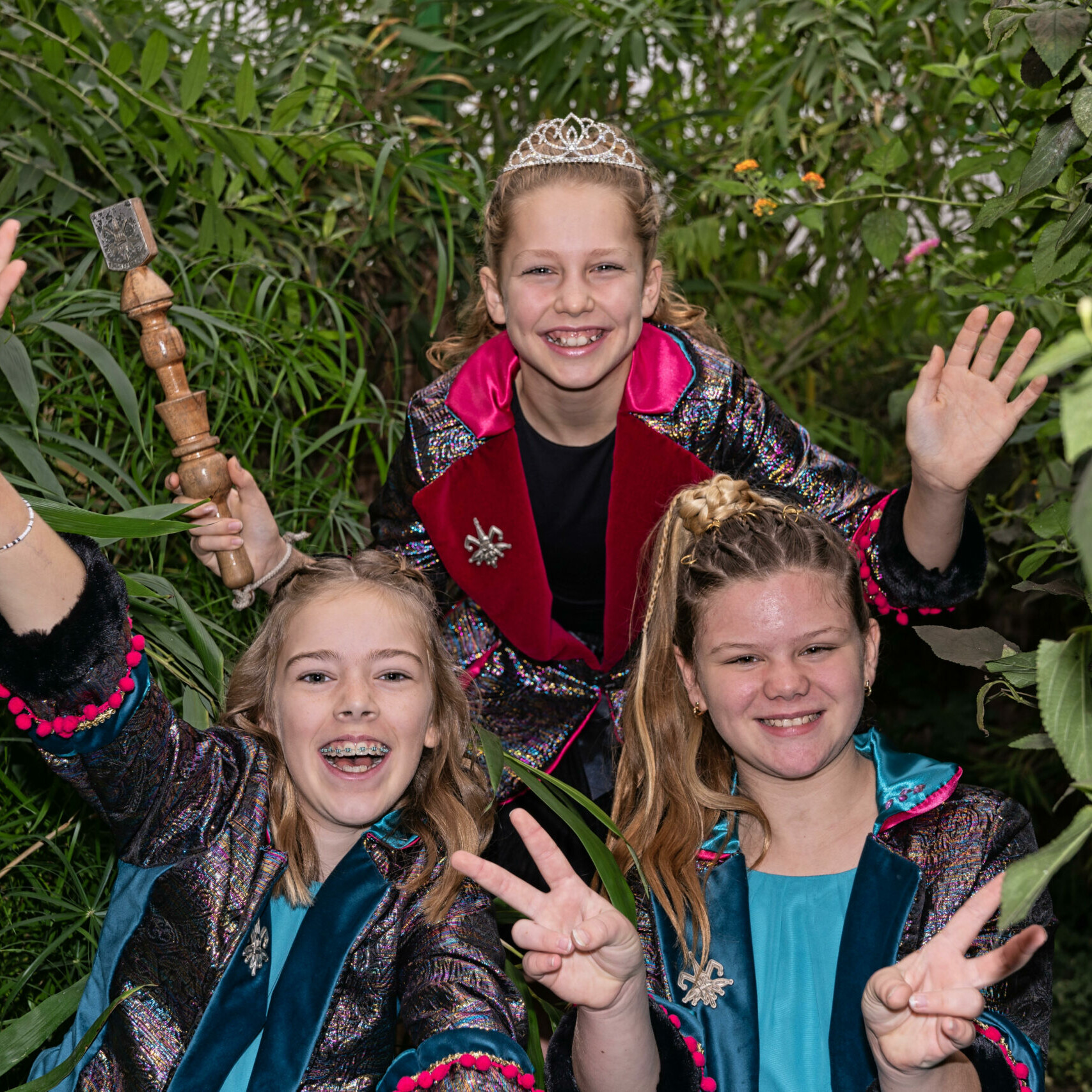 2024 - Jeugdprinses HonoLoulou met Hofdames BajaQuin en AlohaLon